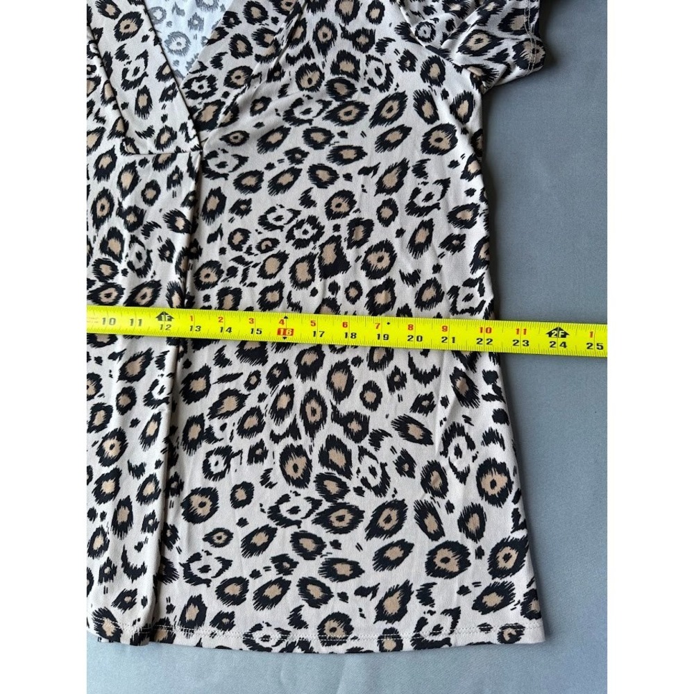 Dana Buchman Top Women Large Multicolor Leopard Print Short Sleeve VNeck Stretch - Picture 8 of 15